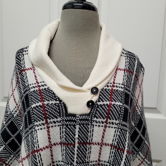 🎉Host Pick🎉 Talbots Plaid Collared Poncho - Picture 5 of 9